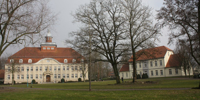 Fassadensanierung des Amtsgerichts Cloppenburg, 2006
Auftraggeber: Staatl. Baumanagement, Osnabrück-Emsland